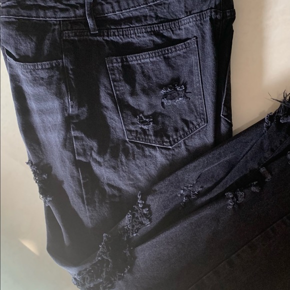 Fashionova Distressed Cropped Boyfriend jeans - Picture 5 of 16